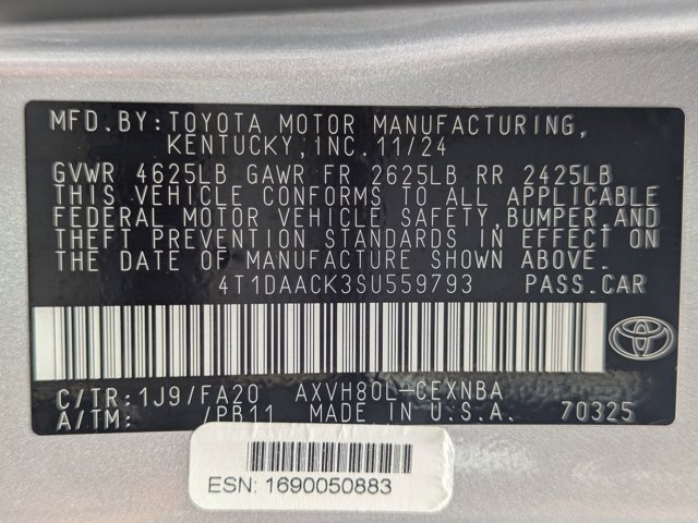Used 2025 Toyota Camry LE image 27