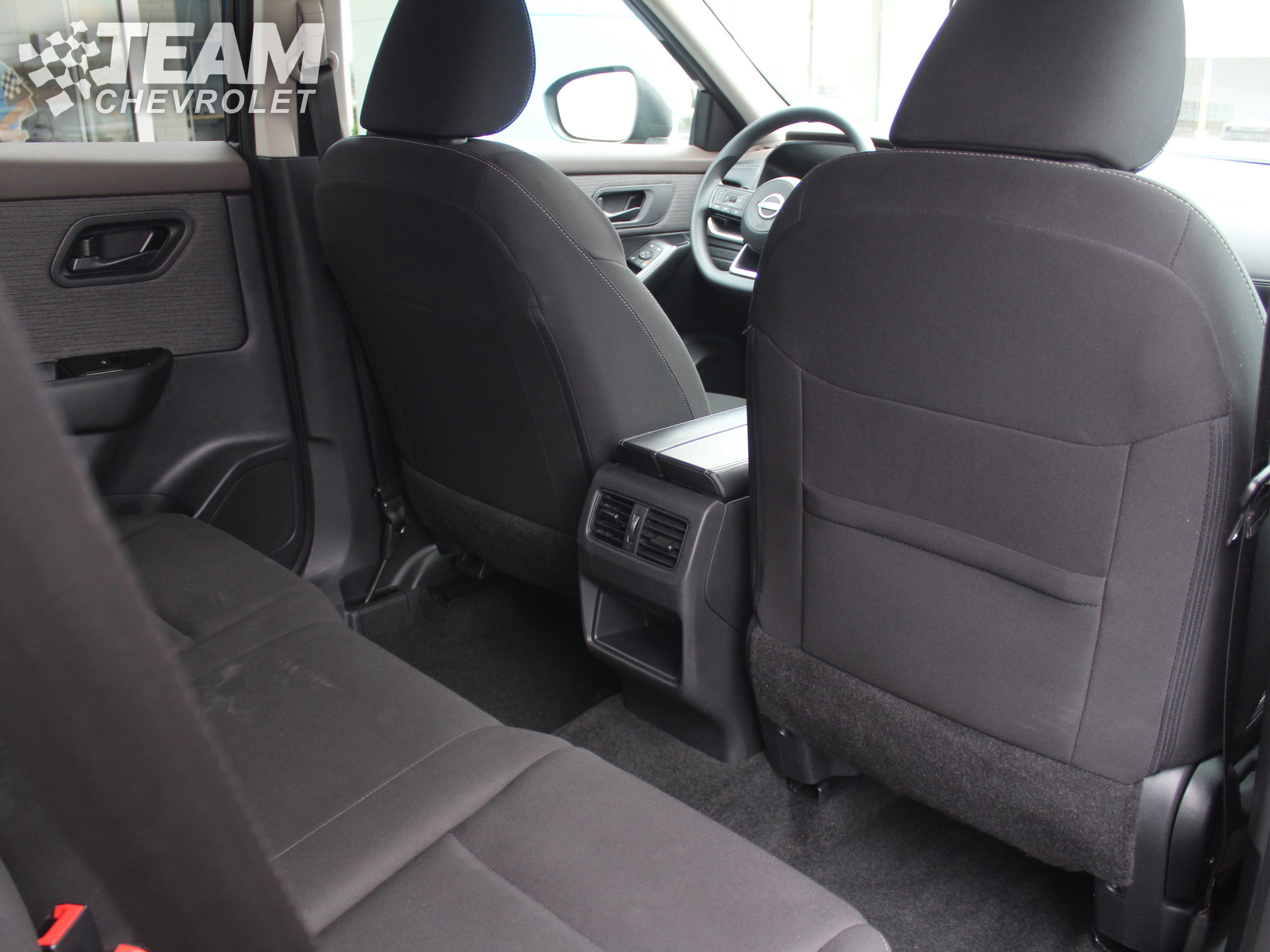 Used 2023 Nissan Rogue S AWD/4WD image 23