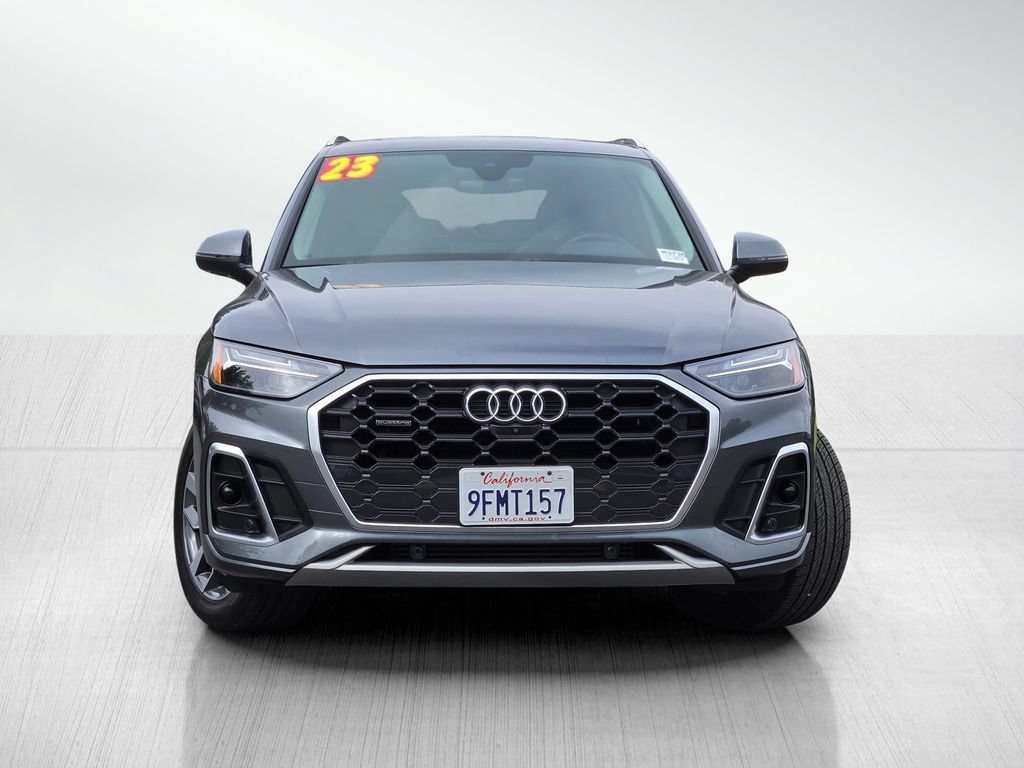 Used 2023 Audi Q5 2.0T Premium Plus w/ Premium Plus Package AWD/4WD image 2
