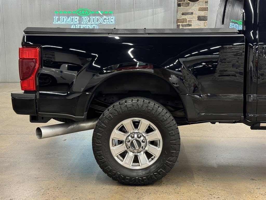 Used 2022 Ford F350 Platinum w/ FX4 Off-Road Package AWD/4WD image 17