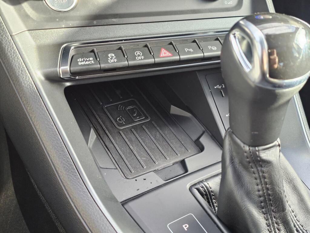 Used 2019 Audi Q3 2.0T Prestige image 37
