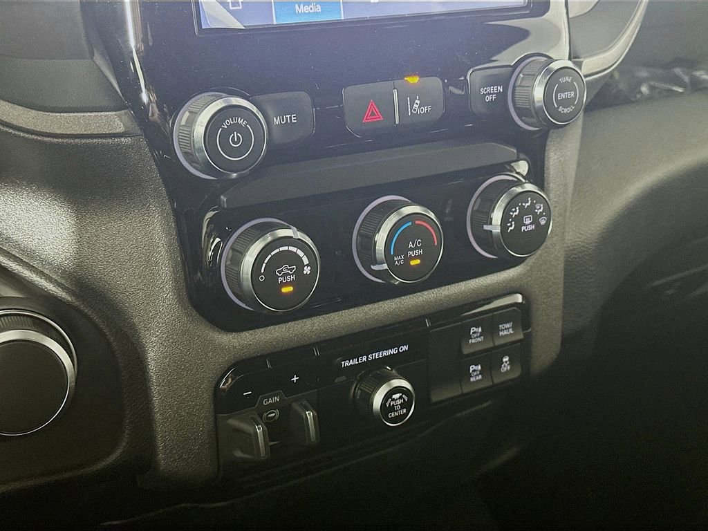 New 2025 RAM 1500 Tradesman w/ Trailer Tow Group image 15