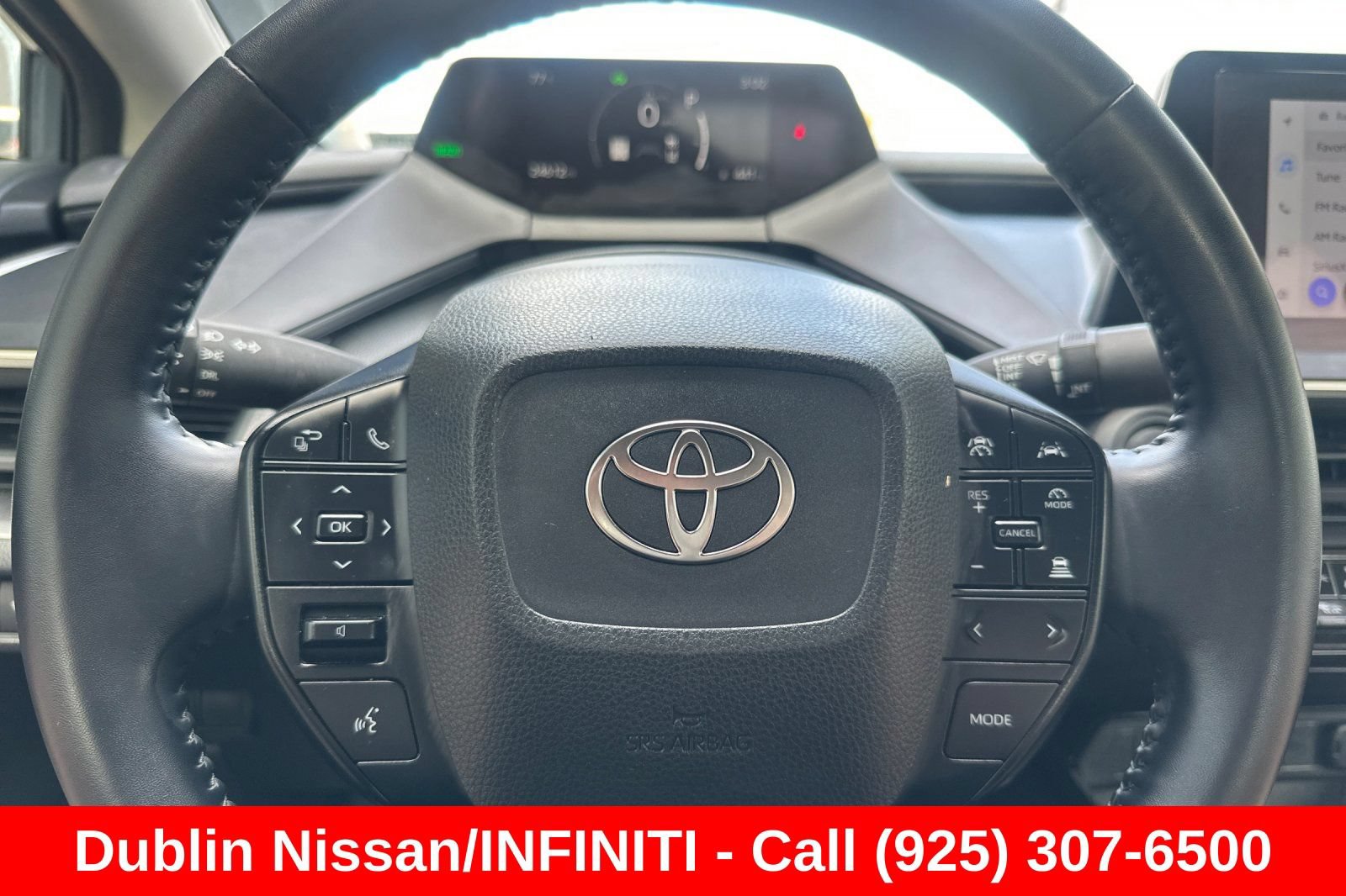 Used 2025 Toyota Prius LE FWD image 34