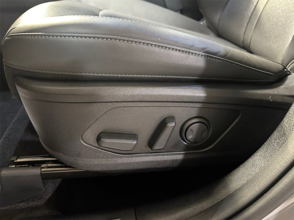Certified 2023 Kia Sorento SX image 13