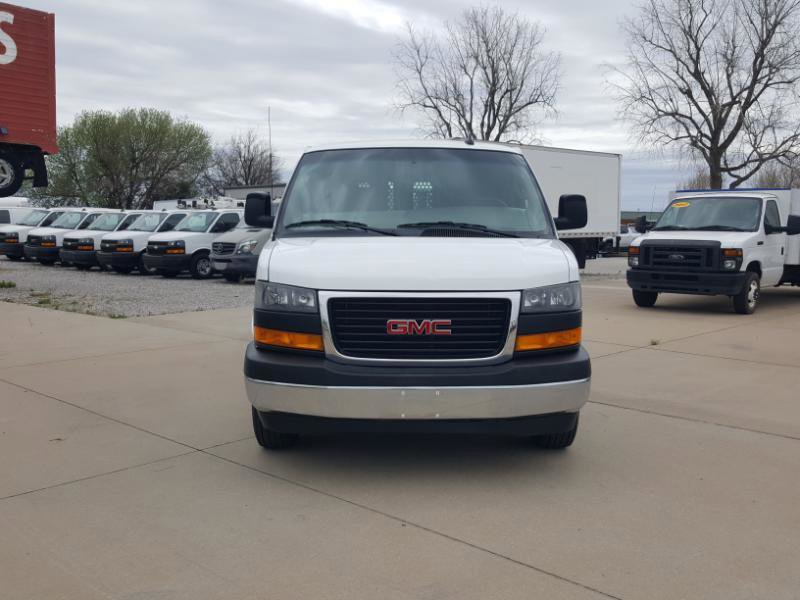 Used 2020 GMC Savana 2500 w/ Driver Convenience Package RWD image 4