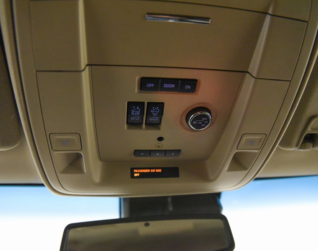 Used 2019 Chevrolet Tahoe Premier image 31