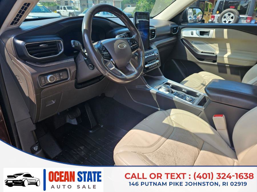 Used 2020 Ford Explorer Platinum w/ Premium Technology Package image 9