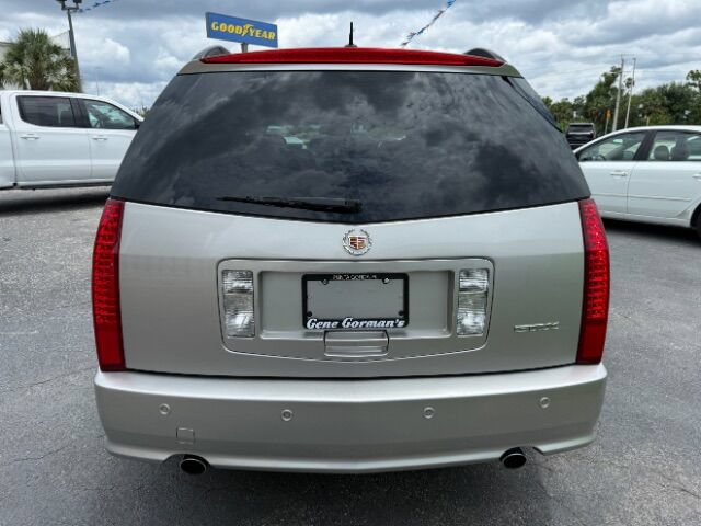 Used 2006 Cadillac SRX w/ Seating Package AWD/4WD image 3