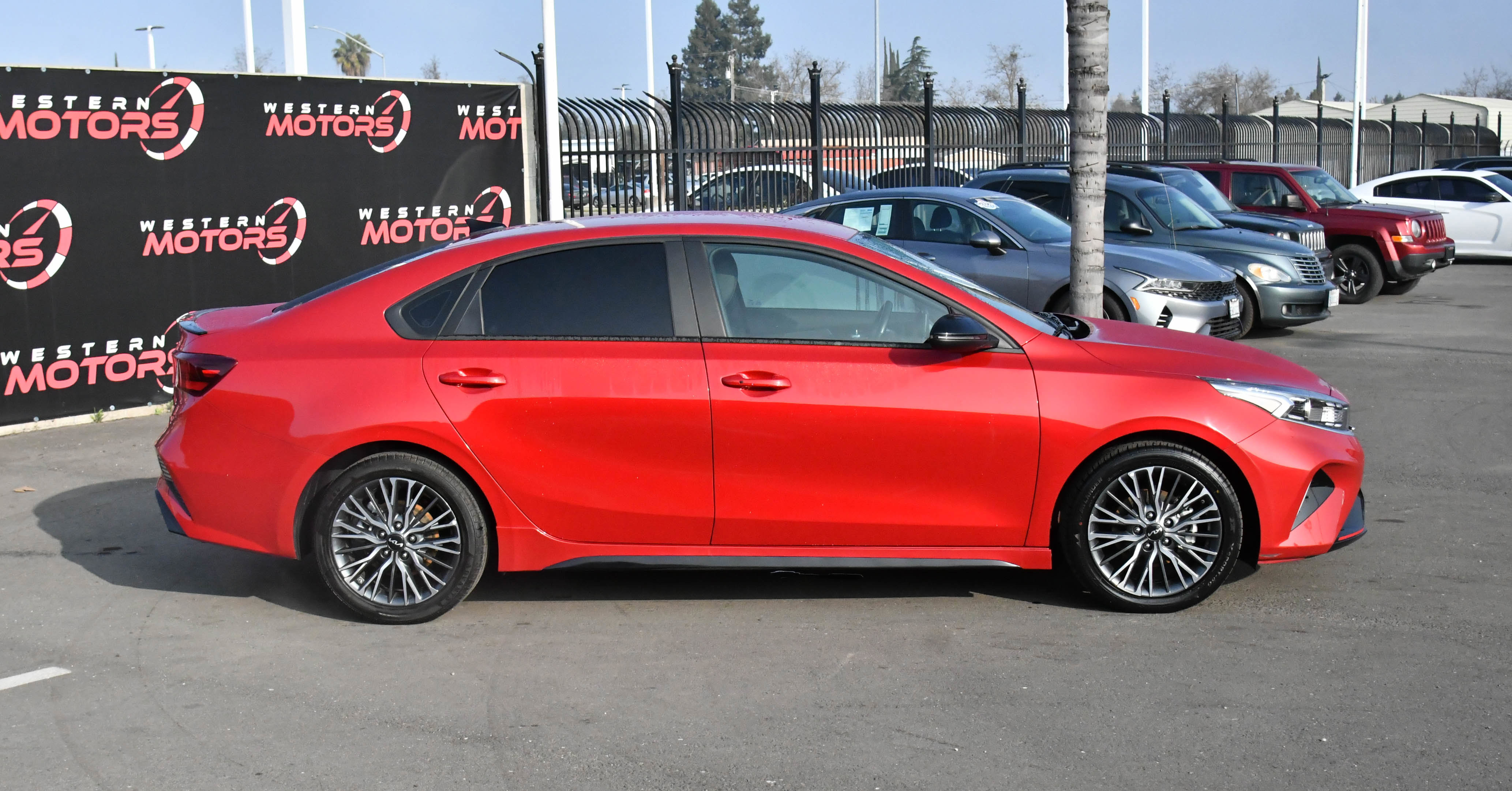 Used 2024 Kia Forte GT-Line image 9