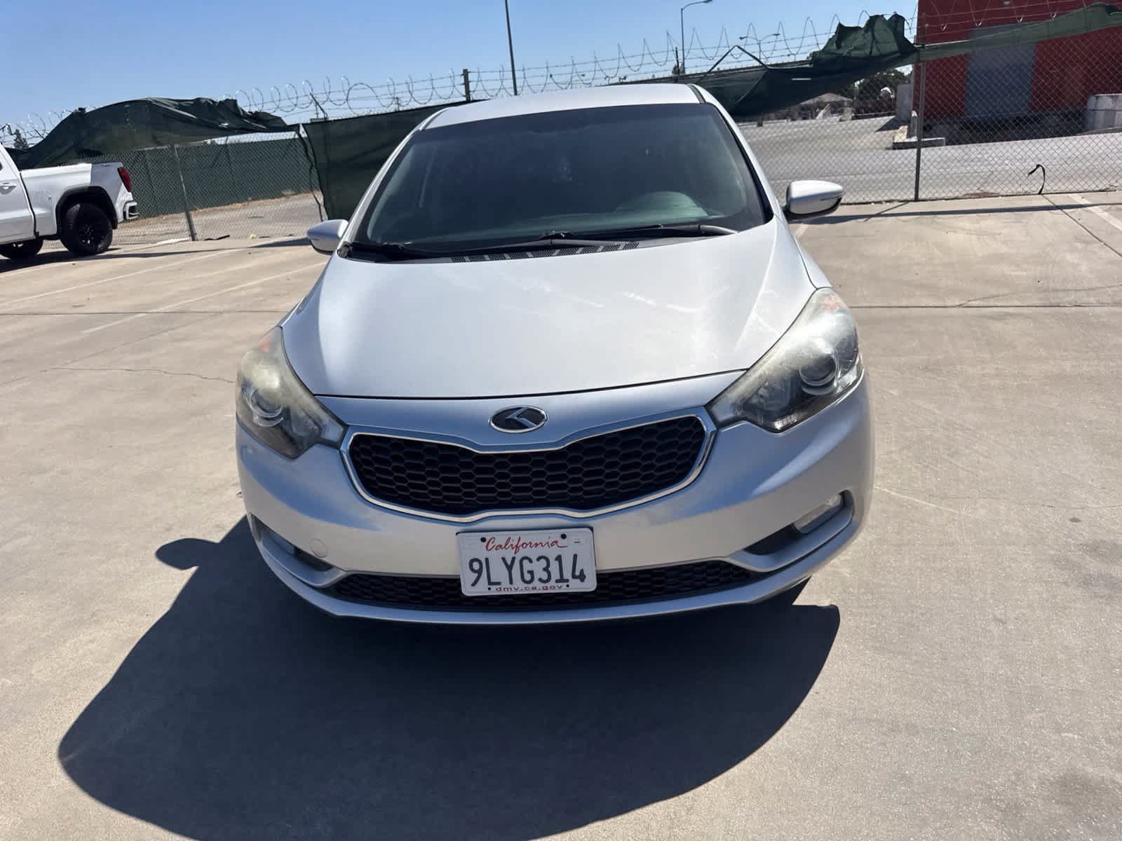 Used 2016 Kia Forte EX FWD image 2