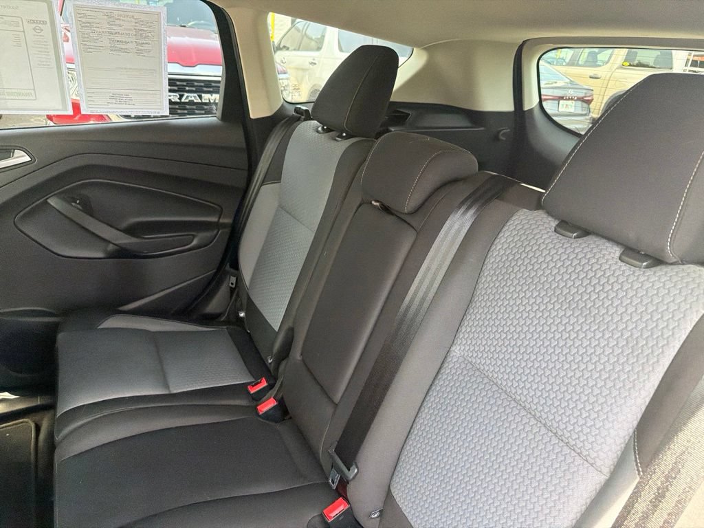 Used 2017 Ford Escape SE FWD image 24