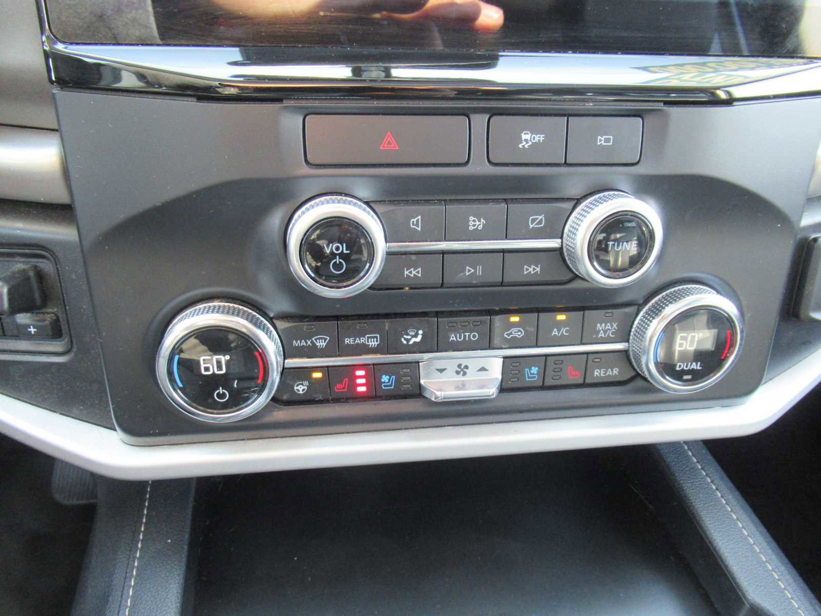 Used 2022 Ford Expedition Max XLT image 27