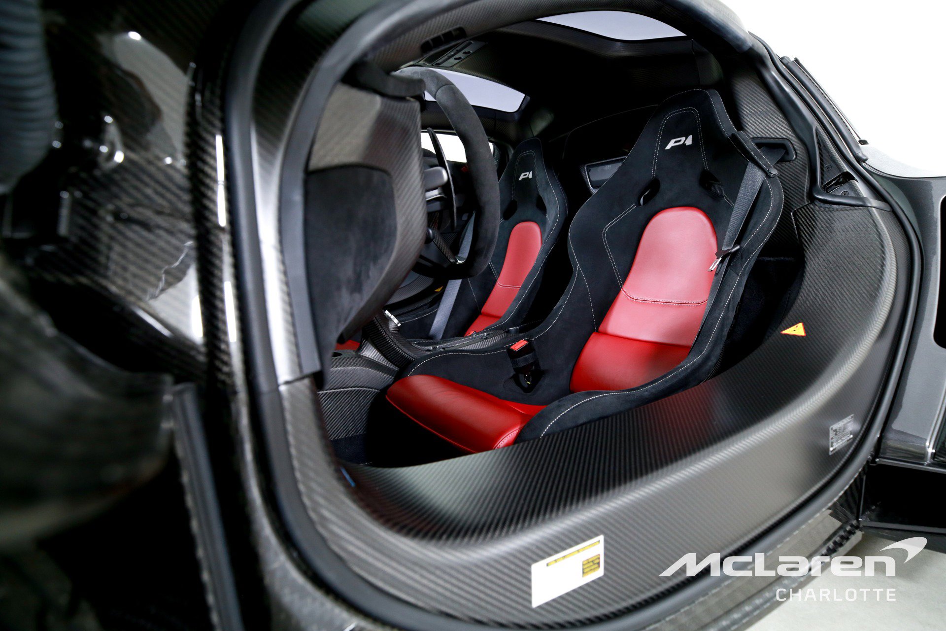 Used 2015 McLaren P1 image 12