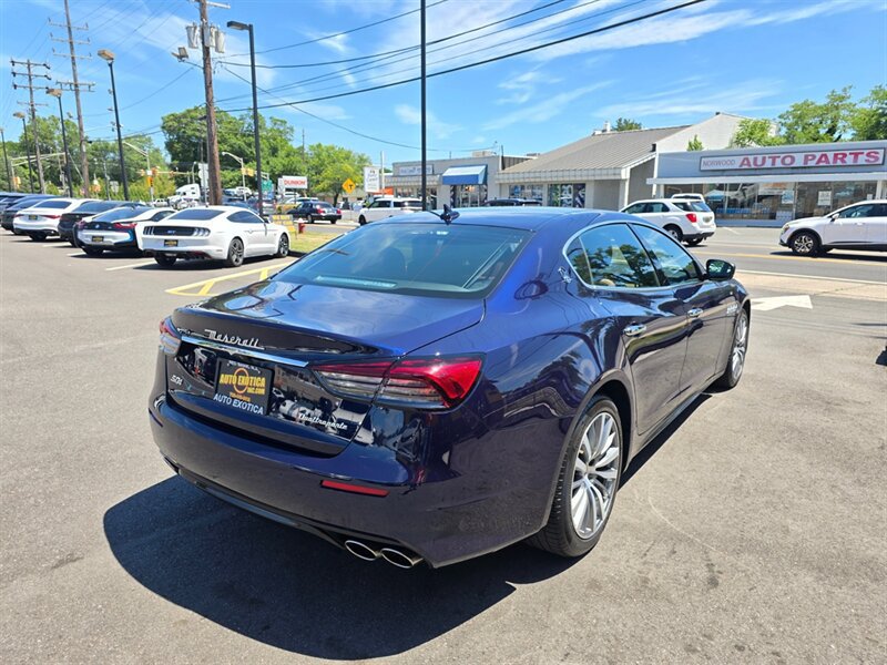 Used 2021 Maserati Quattroporte S Q4 AWD/4WD image 3