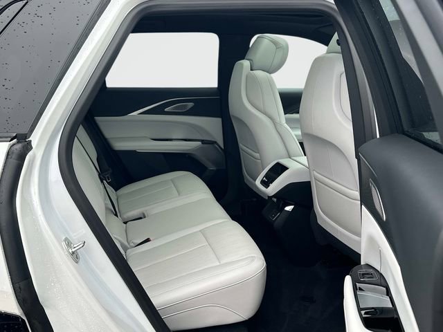 Used 2025 Cadillac Lyriq Sport image 21