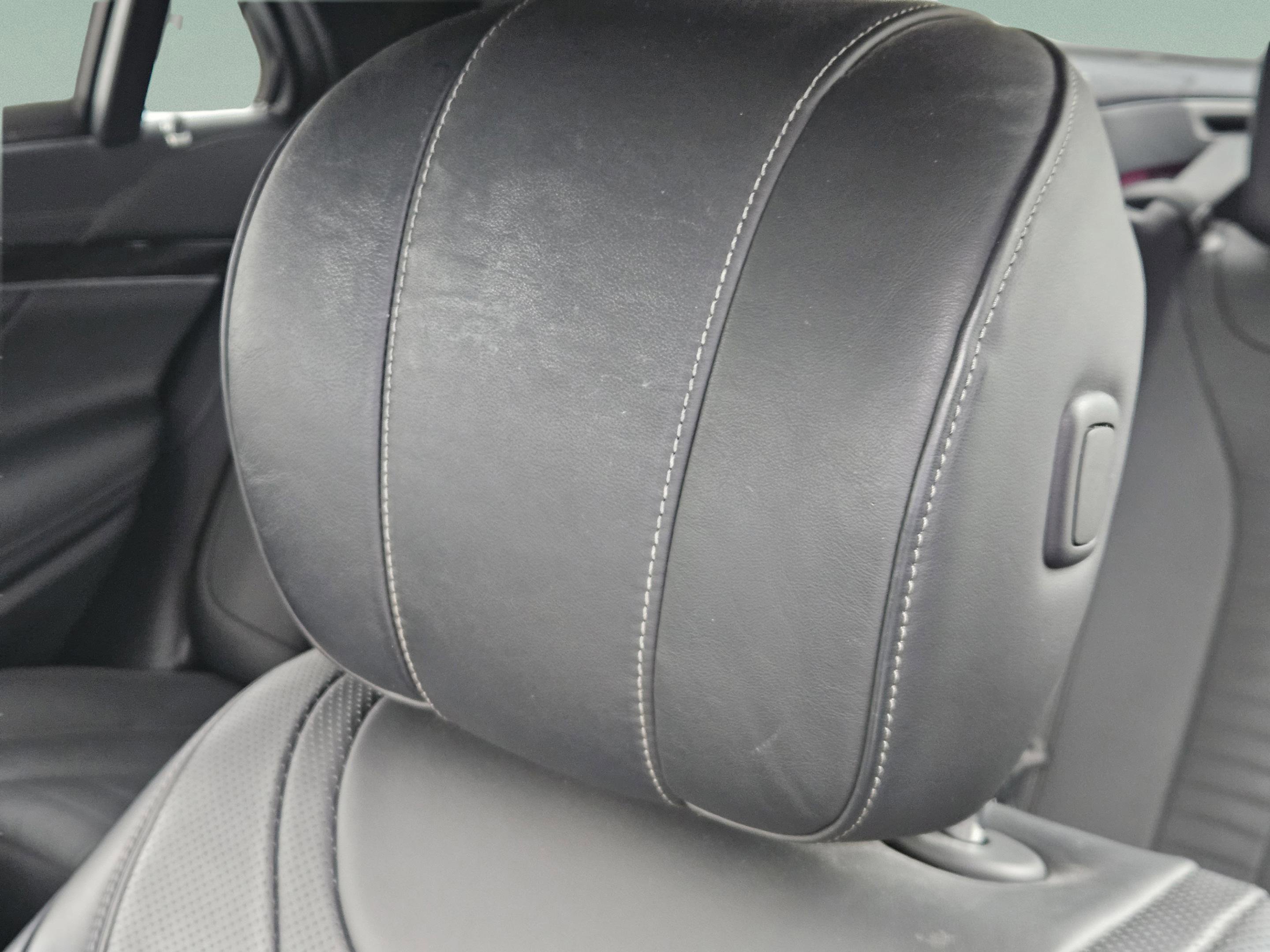 Used 2019 Mercedes-Benz S 560 Sedan image 15