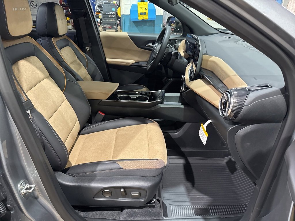 New 2026 Chevrolet Equinox ACTIV w/ Convenience Package III image 45
