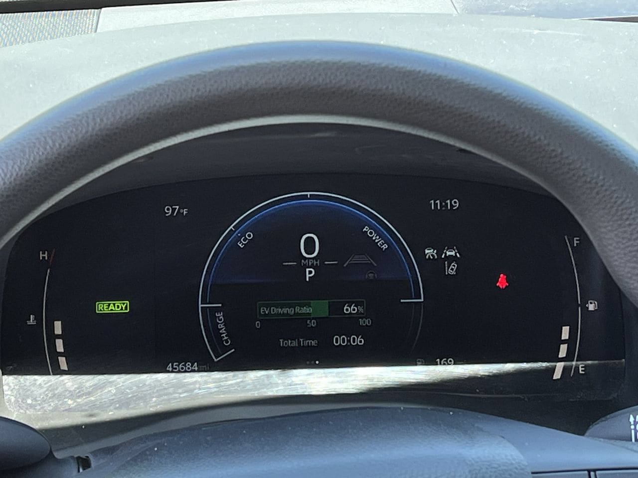 Used 2025 Toyota Camry LE FWD image 13