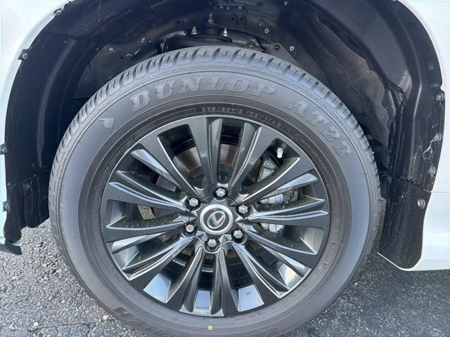 Used 2023 Lexus GX 460 Premium w/ Accessory Package AWD/4WD image 9