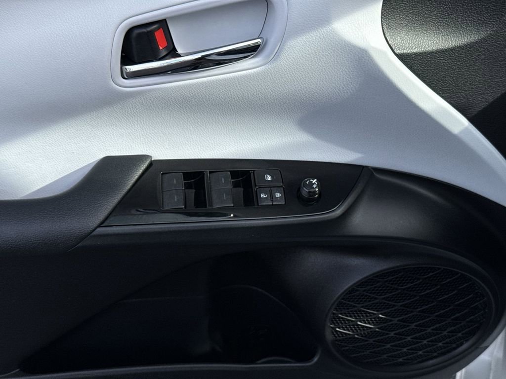 Used 2019 Toyota Prius XLE image 14