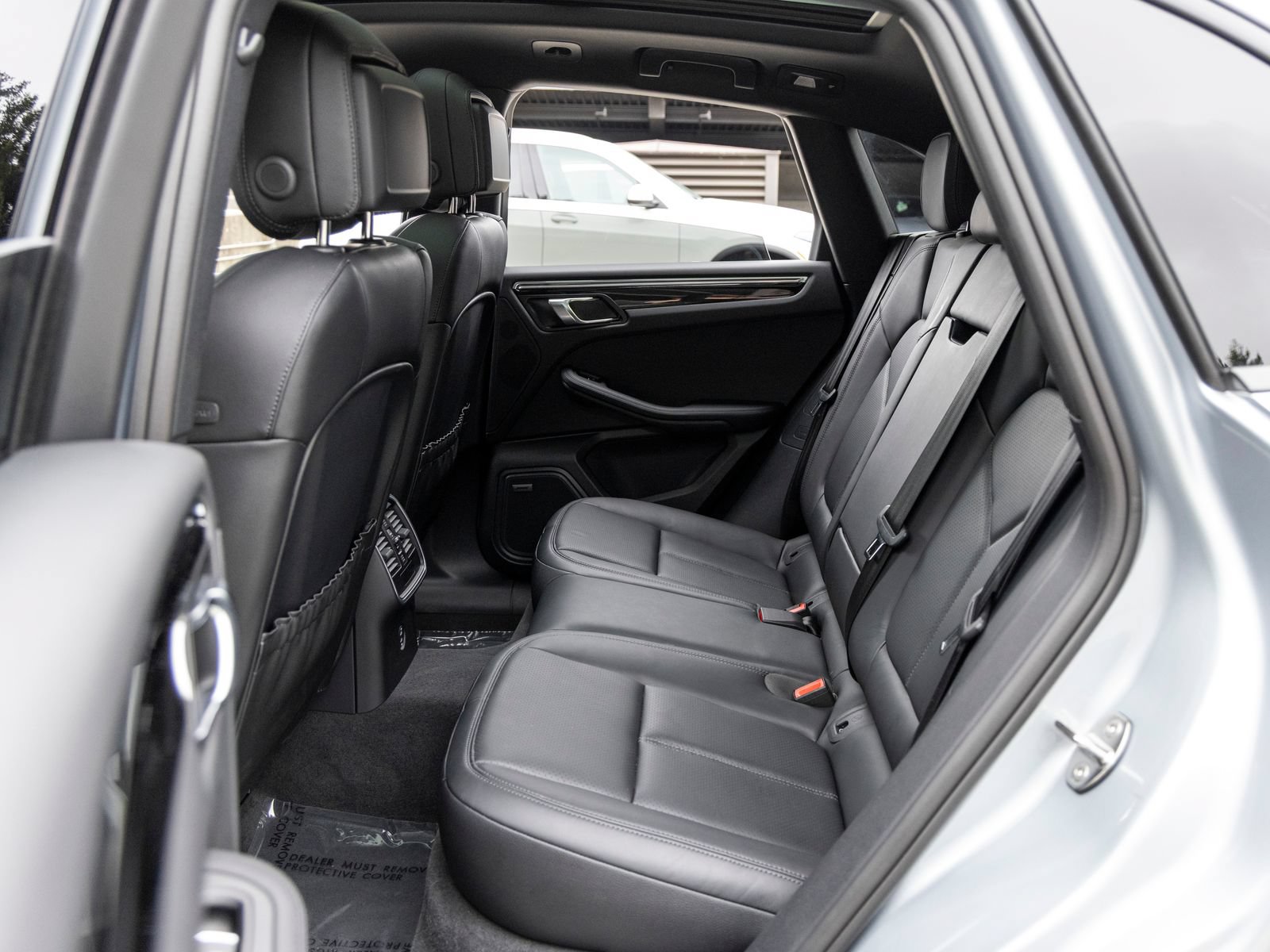 Certified 2026 Porsche Macan AWD/4WD image 50