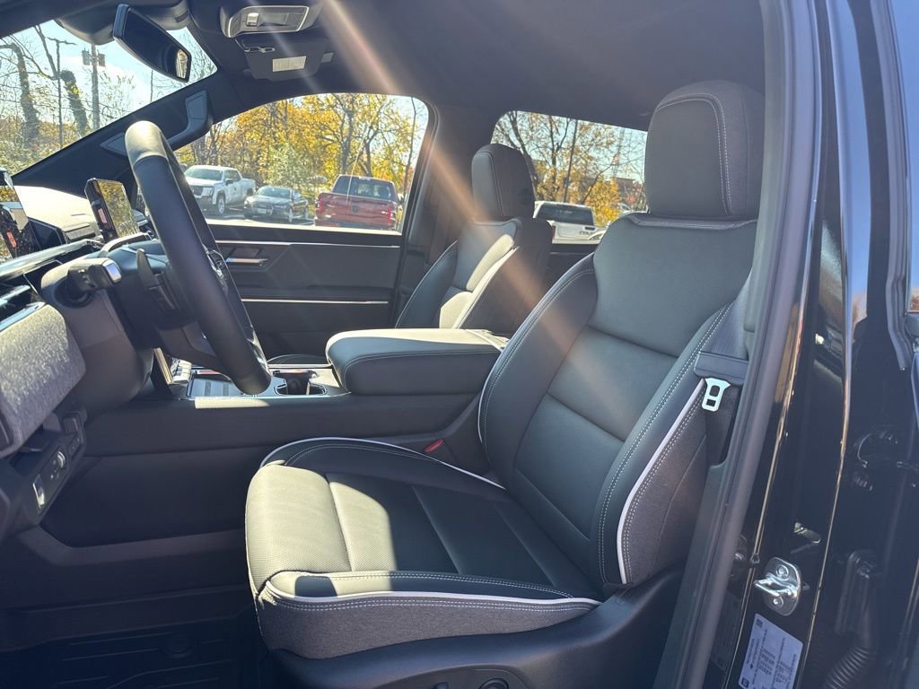 New 2026 GMC Sierra EV Elevation w/ LPO, Elevation Dark Package AWD/4WD image 10