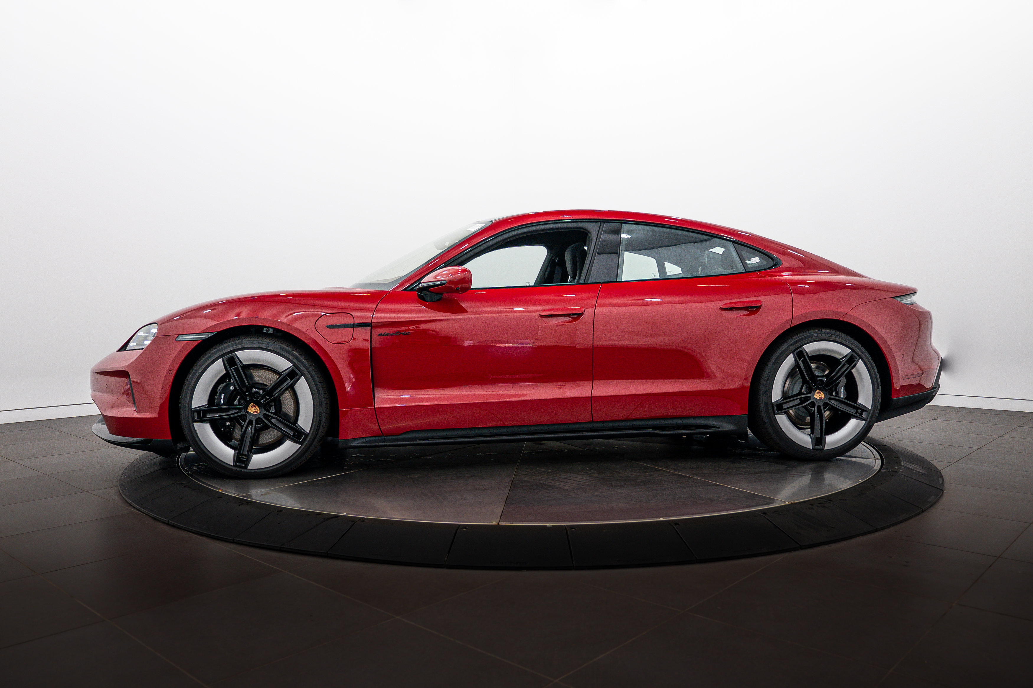 New 2026 Porsche Taycan GTS AWD/4WD image 2