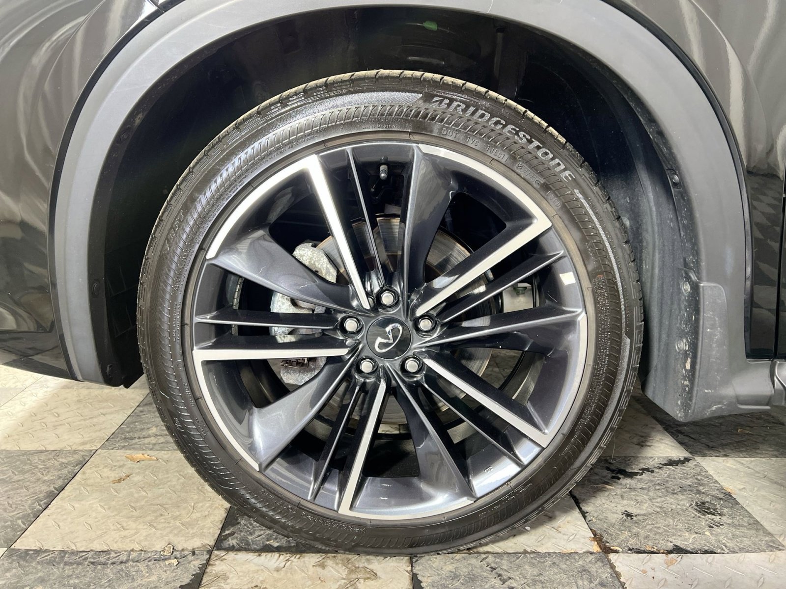 Used 2023 INFINITI QX55 Luxe w/ Accent Package image 16