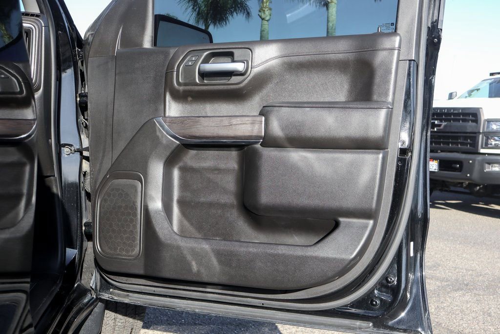 Used 2019 Chevrolet Silverado 1500 LTZ w/ LTZ Plus Package AWD/4WD image 43