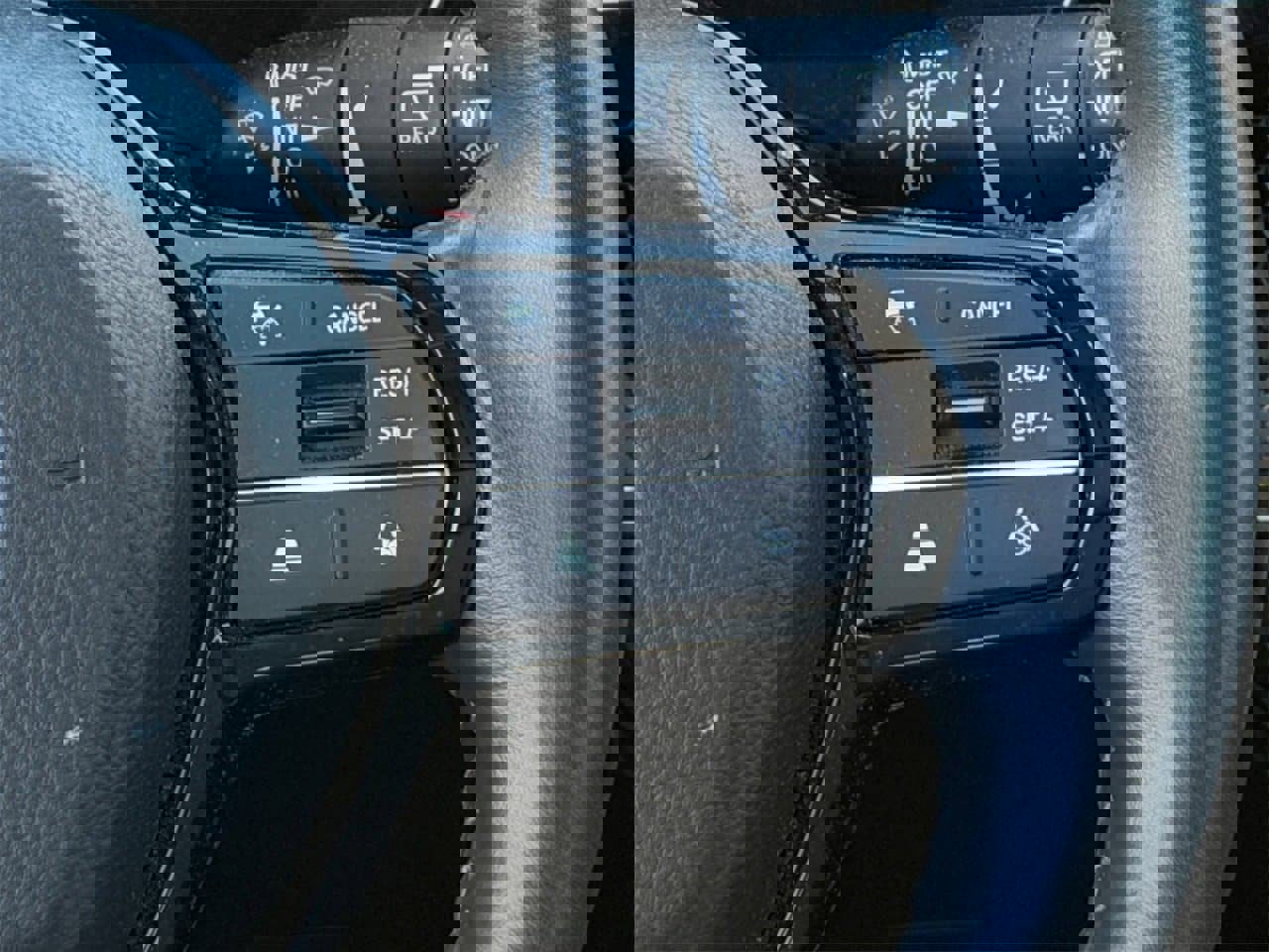 Used 2023 Honda CR-V EX-L image 14