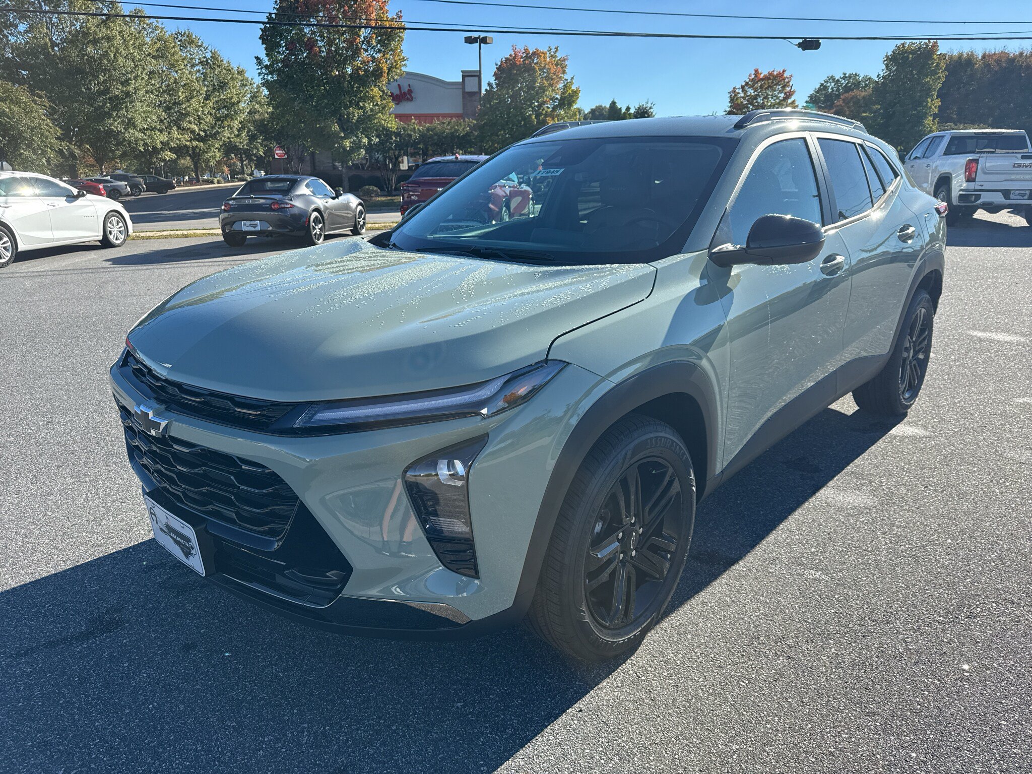 New 2026 Chevrolet Trax ACTIV FWD image 2