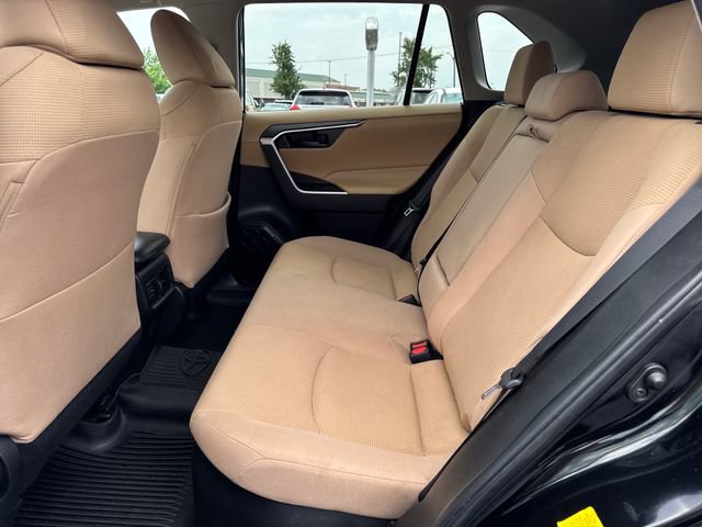 Used 2022 Toyota RAV4 LE AWD/4WD image 26