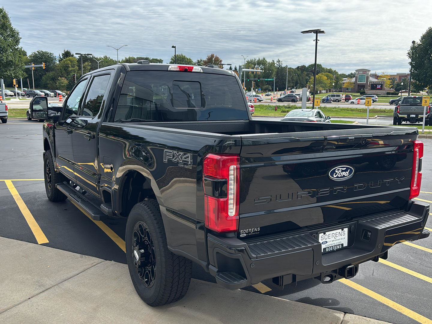 New 2027 Ford F250 Lariat w/ Black Appearance Package AWD/4WD image 8
