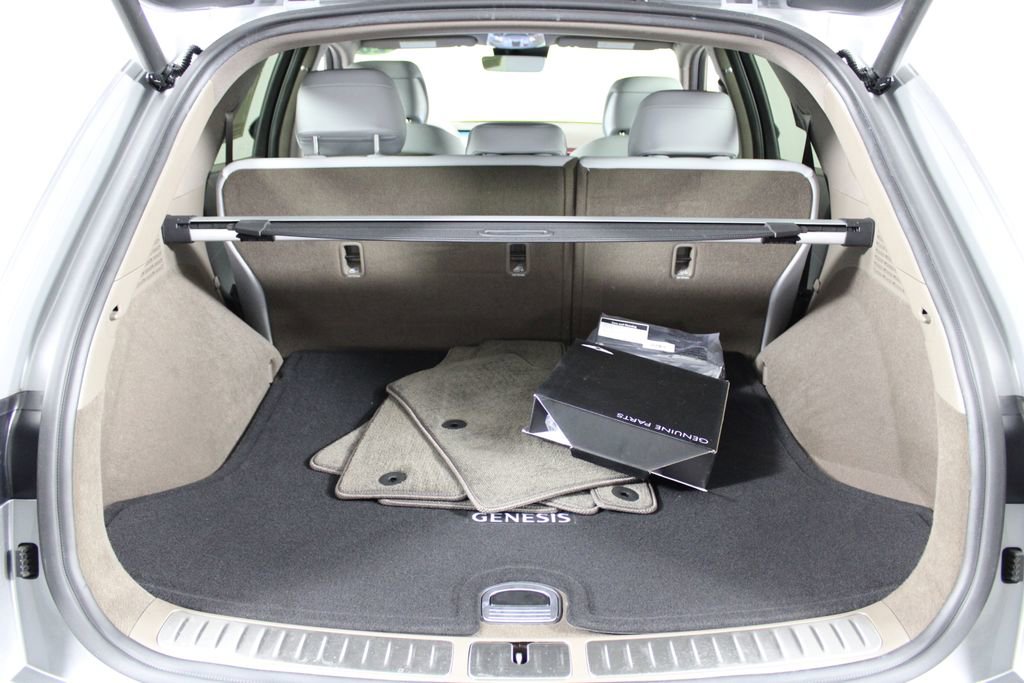 Used 2026 Genesis GV70 2.5T Advanced image 15
