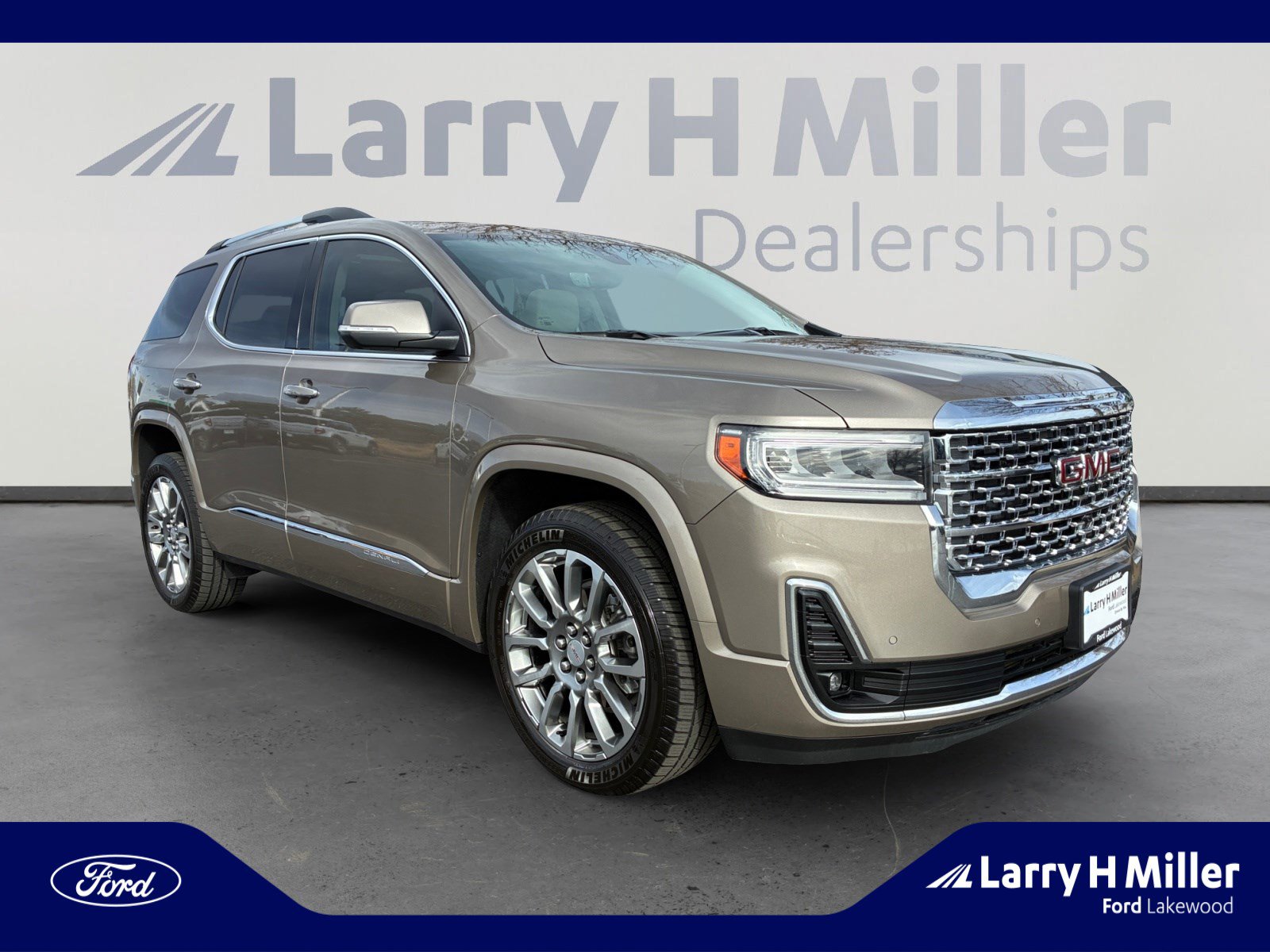Used 2023 GMC Acadia Denali w/ Denali Ultimate Package image 7