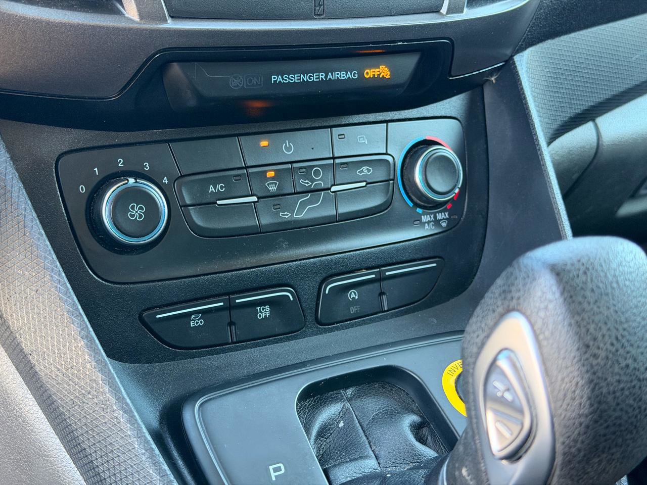 Used 2020 Ford Transit Connect XL image 24