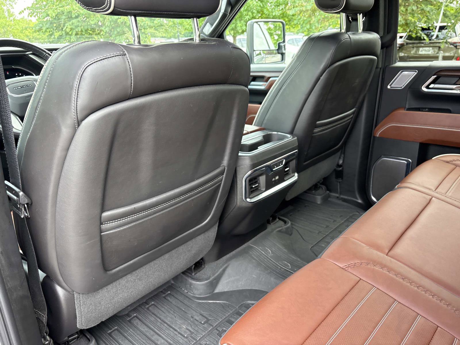 Certified 2024 GMC Sierra 2500 Denali Ultimate AWD/4WD image 31