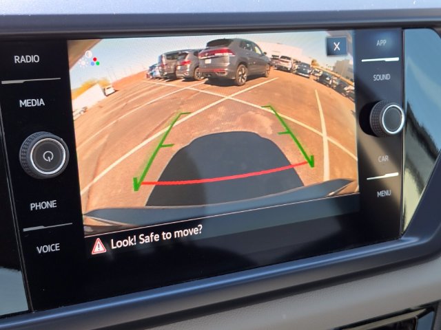 Certified 2022 Volkswagen Taos SE FWD image 21
