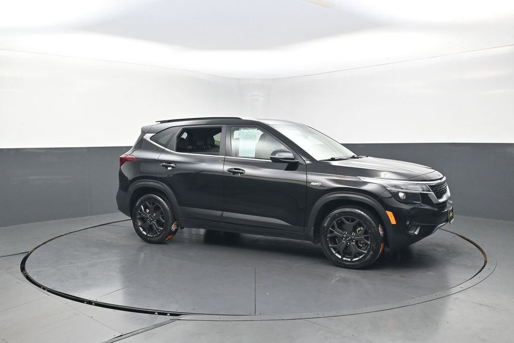 Used 2021 Kia Seltos EX AWD/4WD image 11