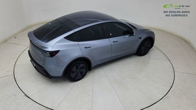 Used 2026 Tesla Model Y Long Range image 80