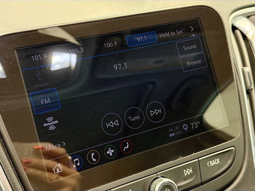 Used 2021 Chevrolet Malibu LT FWD image 13