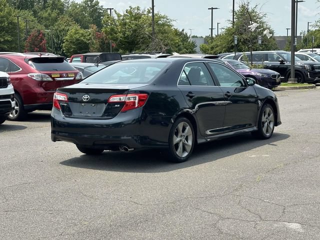 Used 2014 Toyota Camry SE FWD image 2