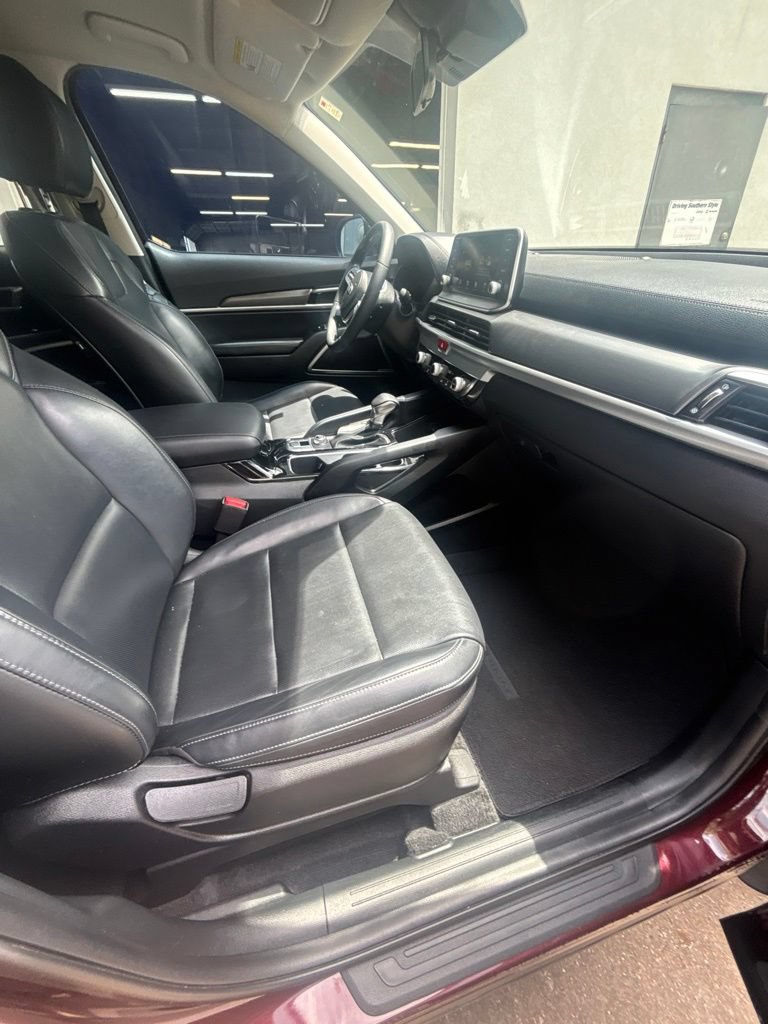 Used 2021 Kia Telluride LX FWD image 25