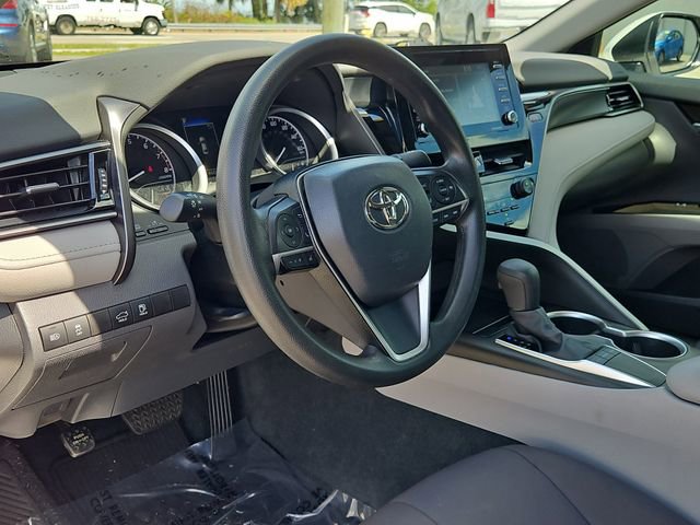 Used 2022 Toyota Camry LE image 15