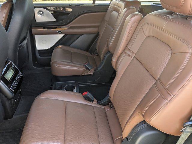 Used 2021 Lincoln Aviator Reserve w/ Equipment Group 201A image 14