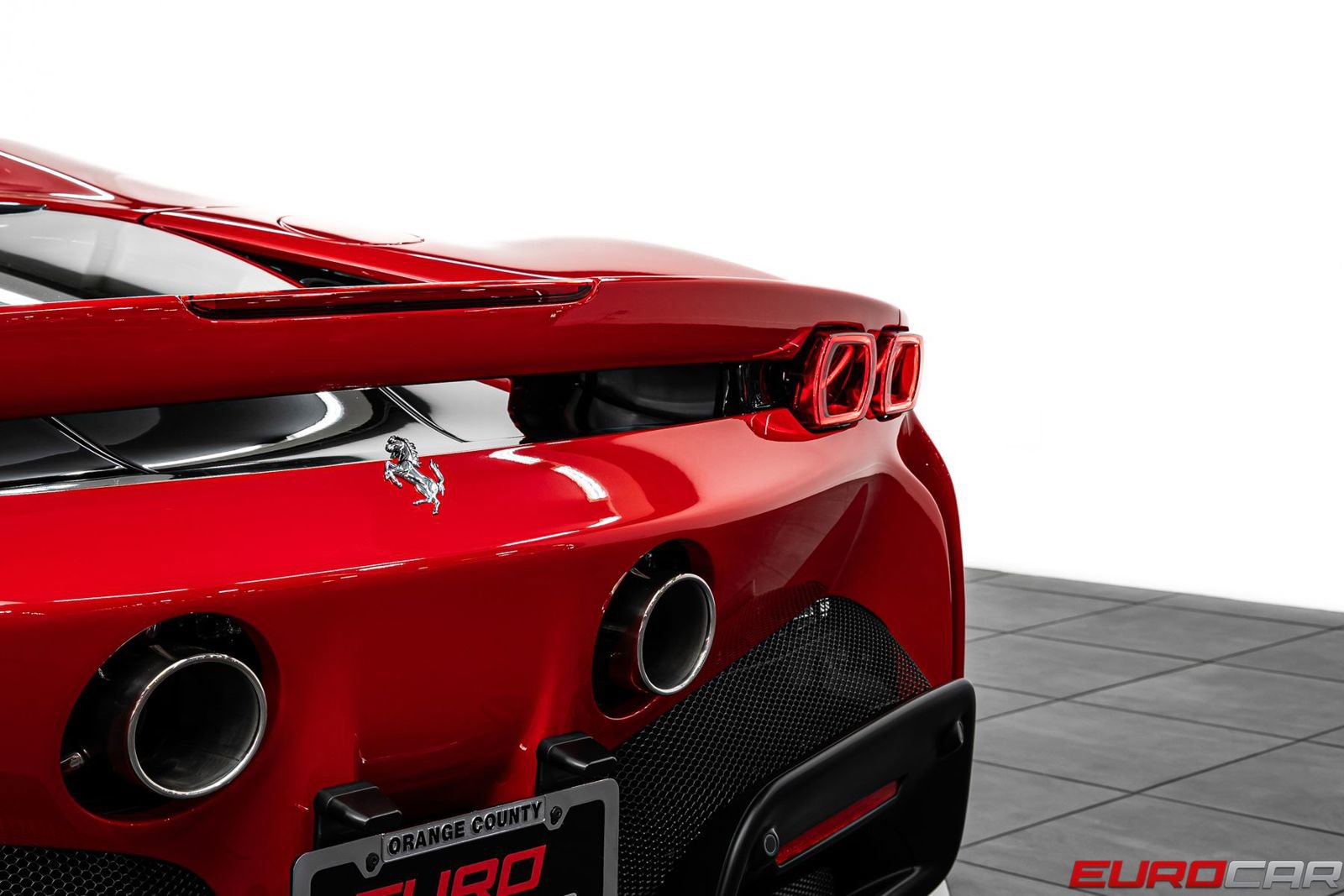 Used 2025 Ferrari SF90 Spider AWD/4WD image 25