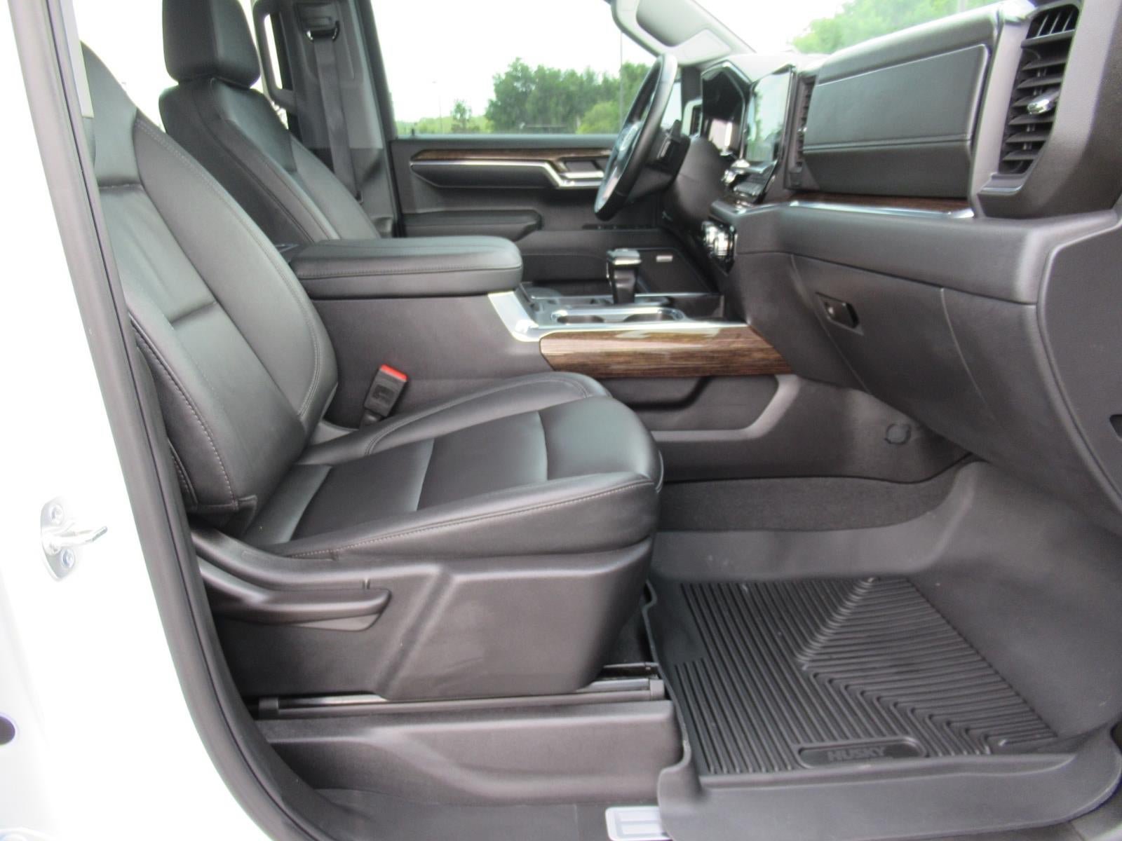 Used 2025 GMC Sierra 1500 Elevation w/ Elevation Premium Package AWD/4WD image 10