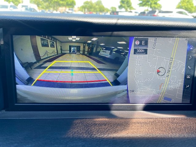 Used 2018 Lexus IS 300 AWD image 22