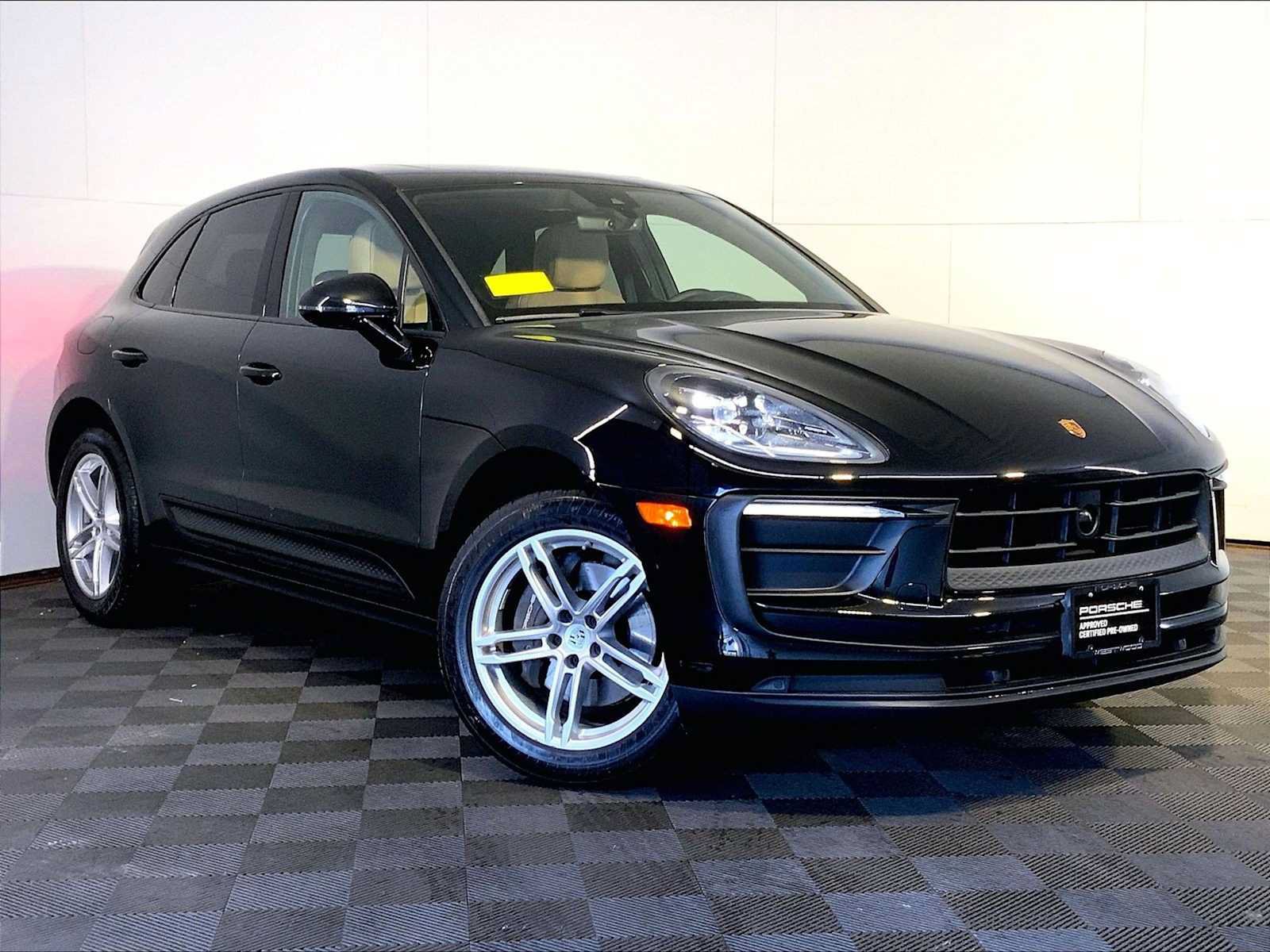 Used 2023 Porsche Macan AWD/4WD image 9