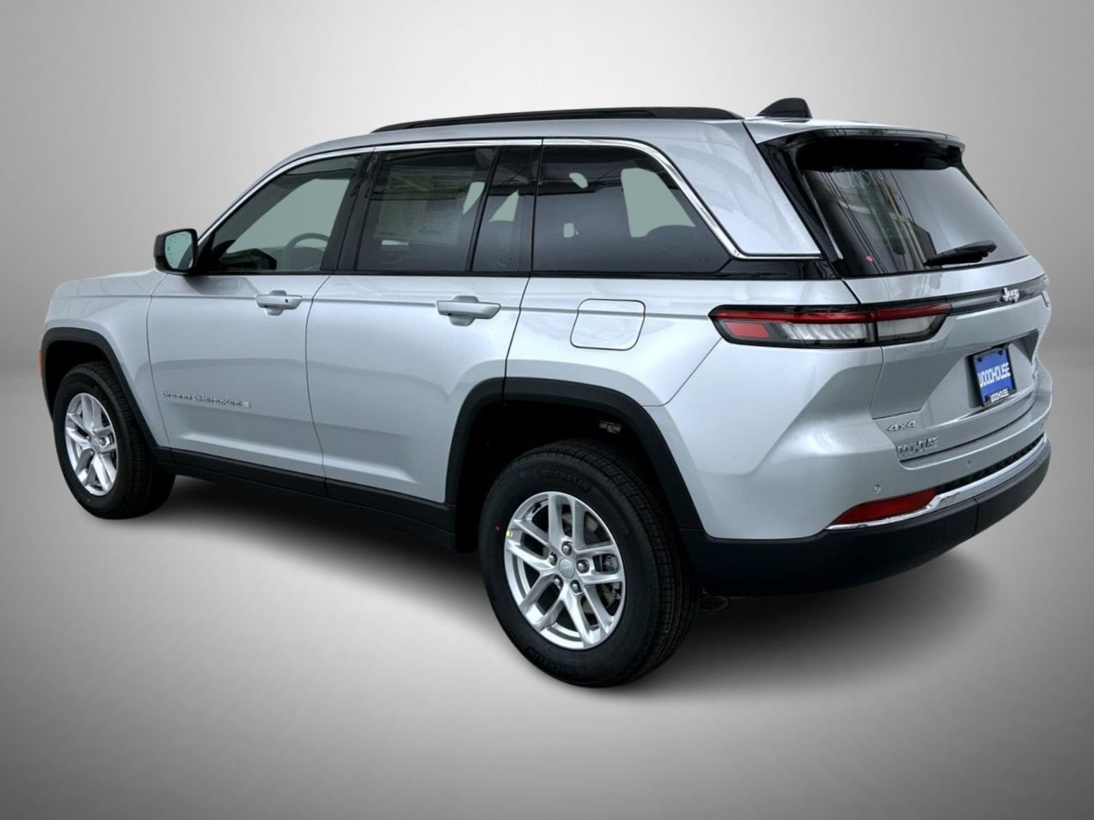 New 2026 Jeep Grand Cherokee Laredo X AWD/4WD image 7